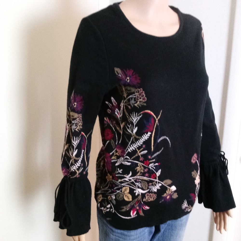 Chicos Bell Sleeve Bow Sweater Size 0